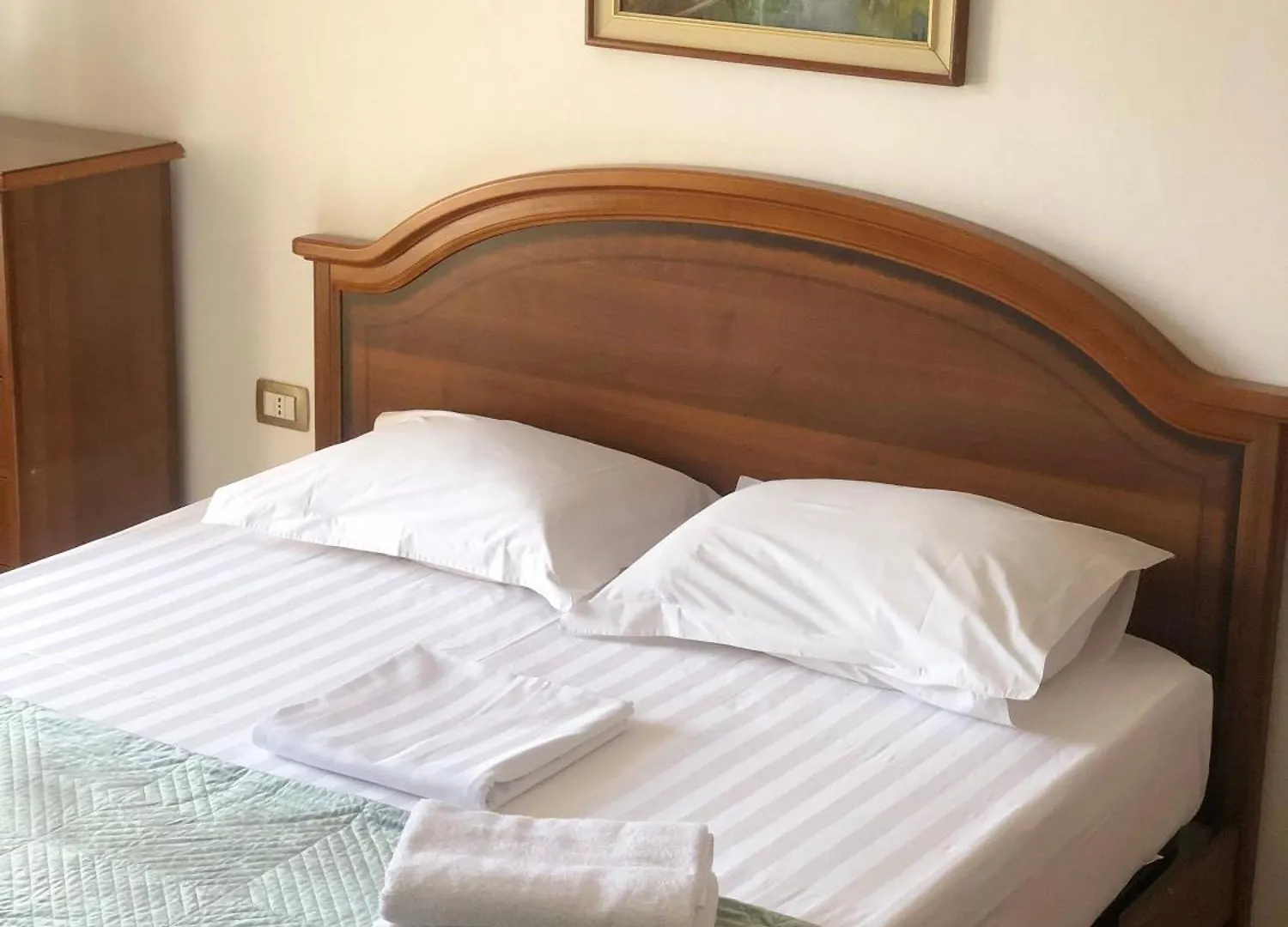Ajl Apartments Tirana